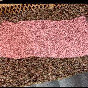 Pink woven scarf